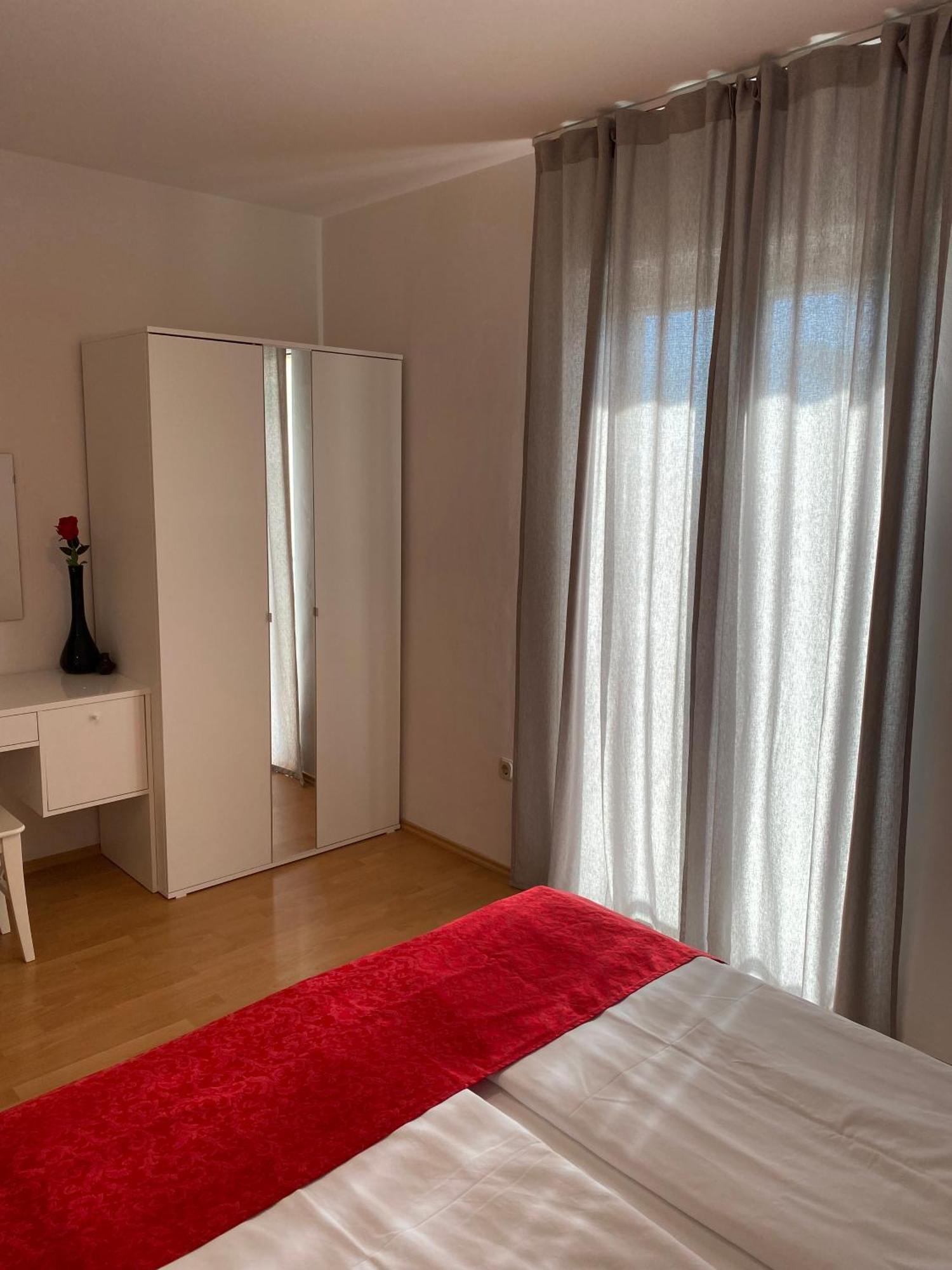 Villa Jasmin Bol Ngoại thất bức ảnh
