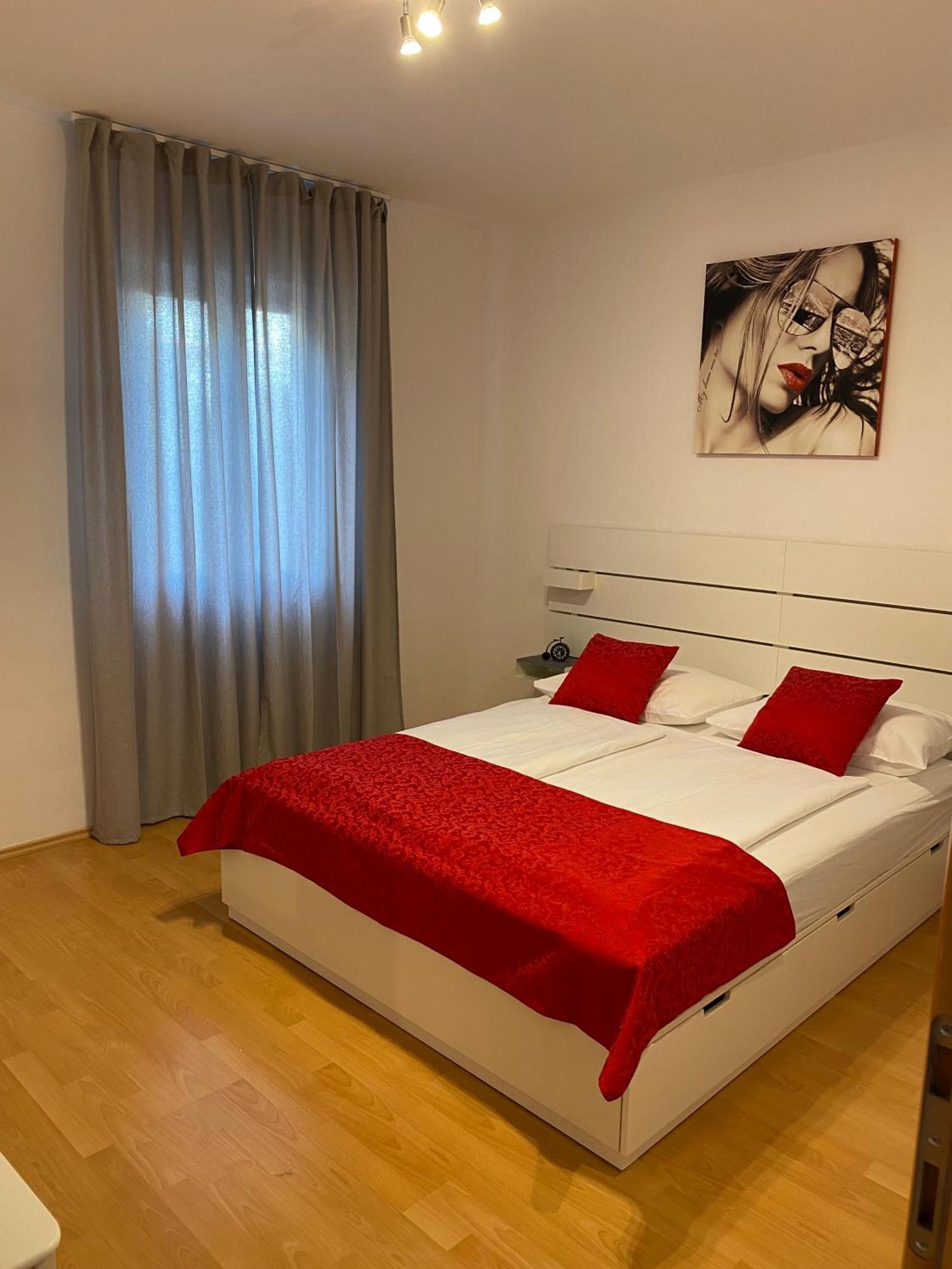 Villa Jasmin Bol Ngoại thất bức ảnh